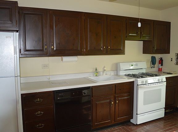 4th image of 2642 Central Dr APT 2N