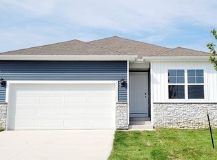 12 Verbena Ln SW, Cedar Rapids, IA 52404