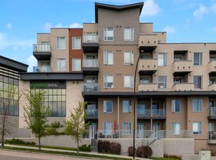 30 E Shawnee Cmn SW #101, Calgary, AB T2Y0R1