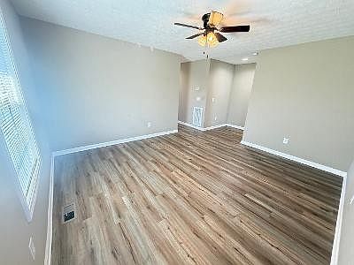 3rd image of 332 Slagtown Rd