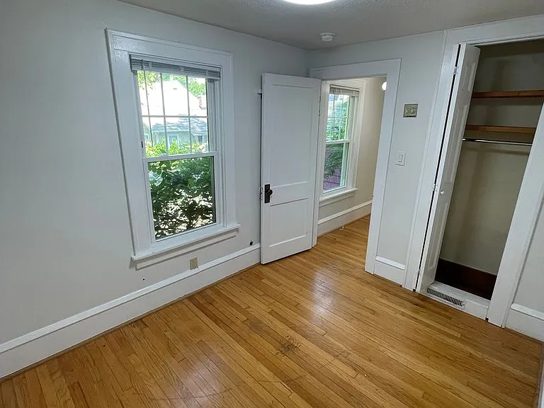 1404 E Park Pl — Photo 16
