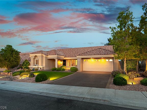 5th image of 2716 Tumble Brook Dr