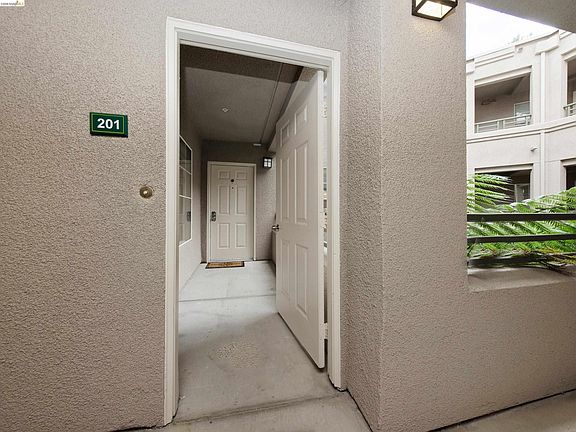 2nd image of 220 Caldecott Ln Unit 201
