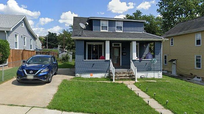 2nd image of 4206 Stanwood Ave #4206