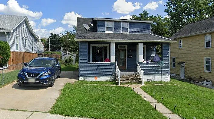 Building Photo - 4206 Stanwood Ave #4206