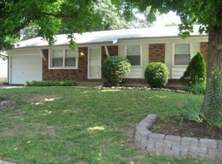 3122 Denton Ln, Saint Charles, MO 63301