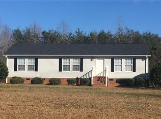 585 County Line Rd, Reidsville, NC 27320