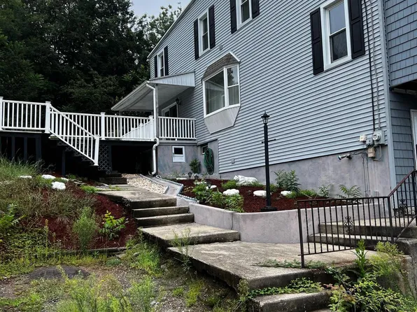 3 Dodd St, Cumbola, PA 17930