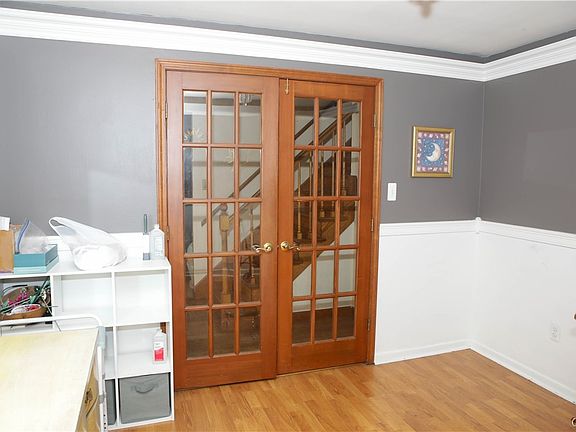 4th image of 2269 Jagow Rd
