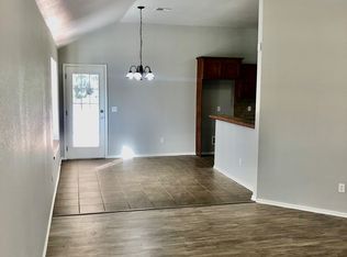 233 Spring Creek Rd, Oklahoma City, OK 73117