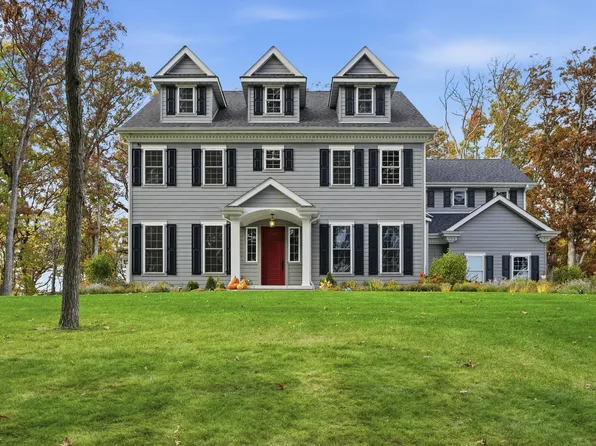 804 Shannon Dr, Crown Point, IN 46307