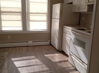 89 Pond St FLOOR 3, West Warwick, RI 02893