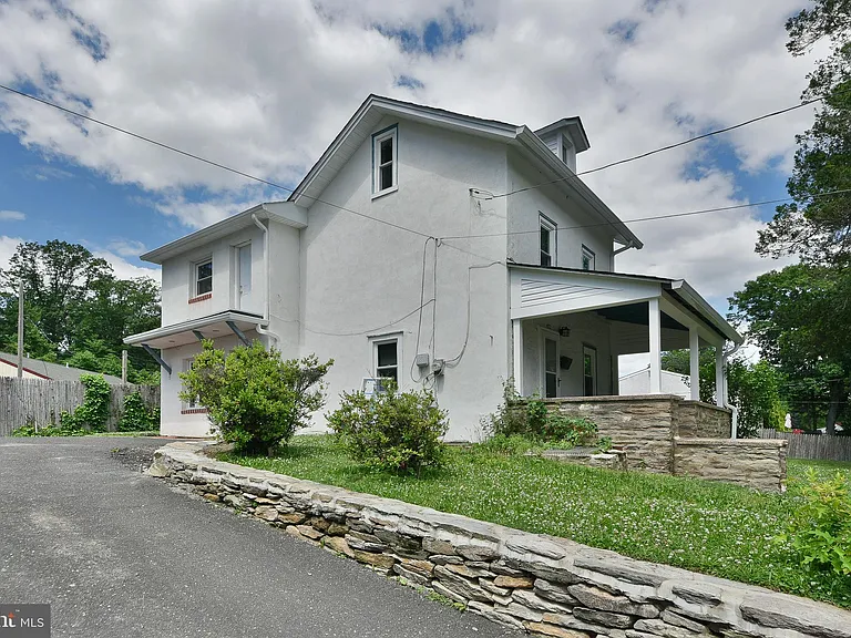 422 Willow Grove Ave — Photo 4