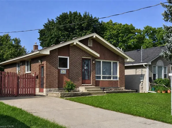 16 Broadview Ave, Cambridge, ON N1R 3V7