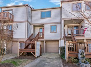 128 Mill Point Dr, Hampton, VA 23669