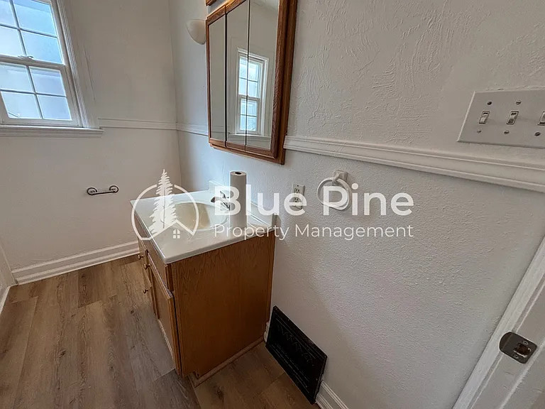 309 S Milton Ave — Photo 8