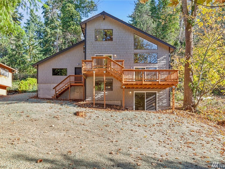1st image of 235 210th Ave NE
