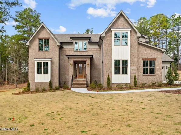 305 Sloan Lane, Pinehurst, NC 28374