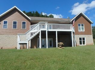 2419 Indian Run Rd, Marietta, OH 45750