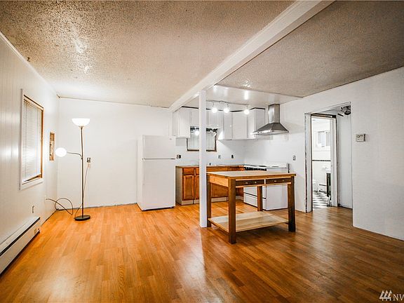 4th image of 2216 7th Ave SE