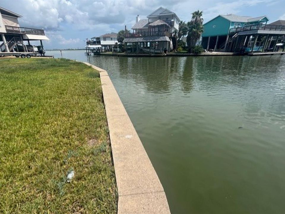 2nd image of 422 Tahiti Rd Lot 4