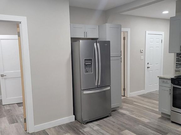 2nd image of 45 Kenyon St Floor 1