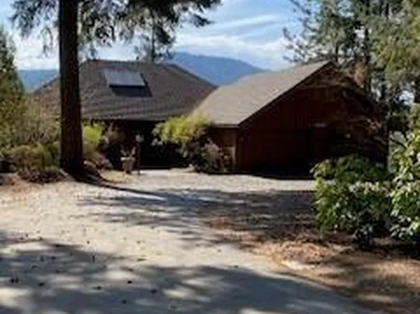 10488 N Lakeview Dr, Hayden Lake, ID 83835