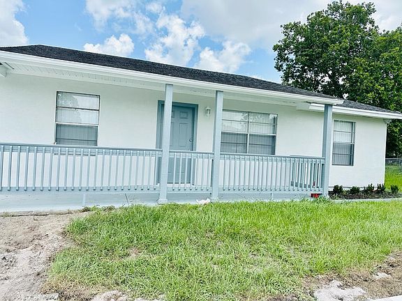 3rd image of 1758 SW Cashmere Blvd