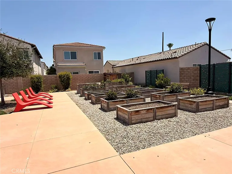 196 Bonita Ln — Photo 28