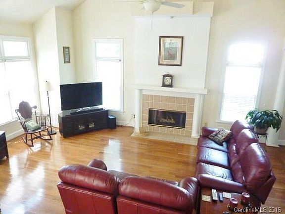 4th image of 3838 Carmel Forest Dr