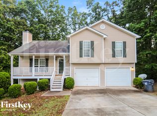 5354 Crown Oaks Dr, Lula, GA 30554