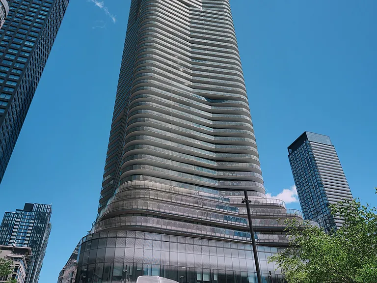 11 Wellesley St W #1703 — Photo 3