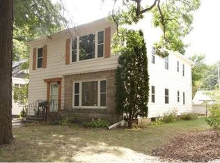 1329 Keston St, Saint Paul, MN 55108