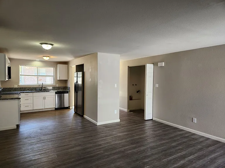 1331 N Green Ct — Photo 6