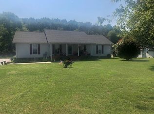 1843 Jones Chapel Rd, Byrdstown, TN 38549