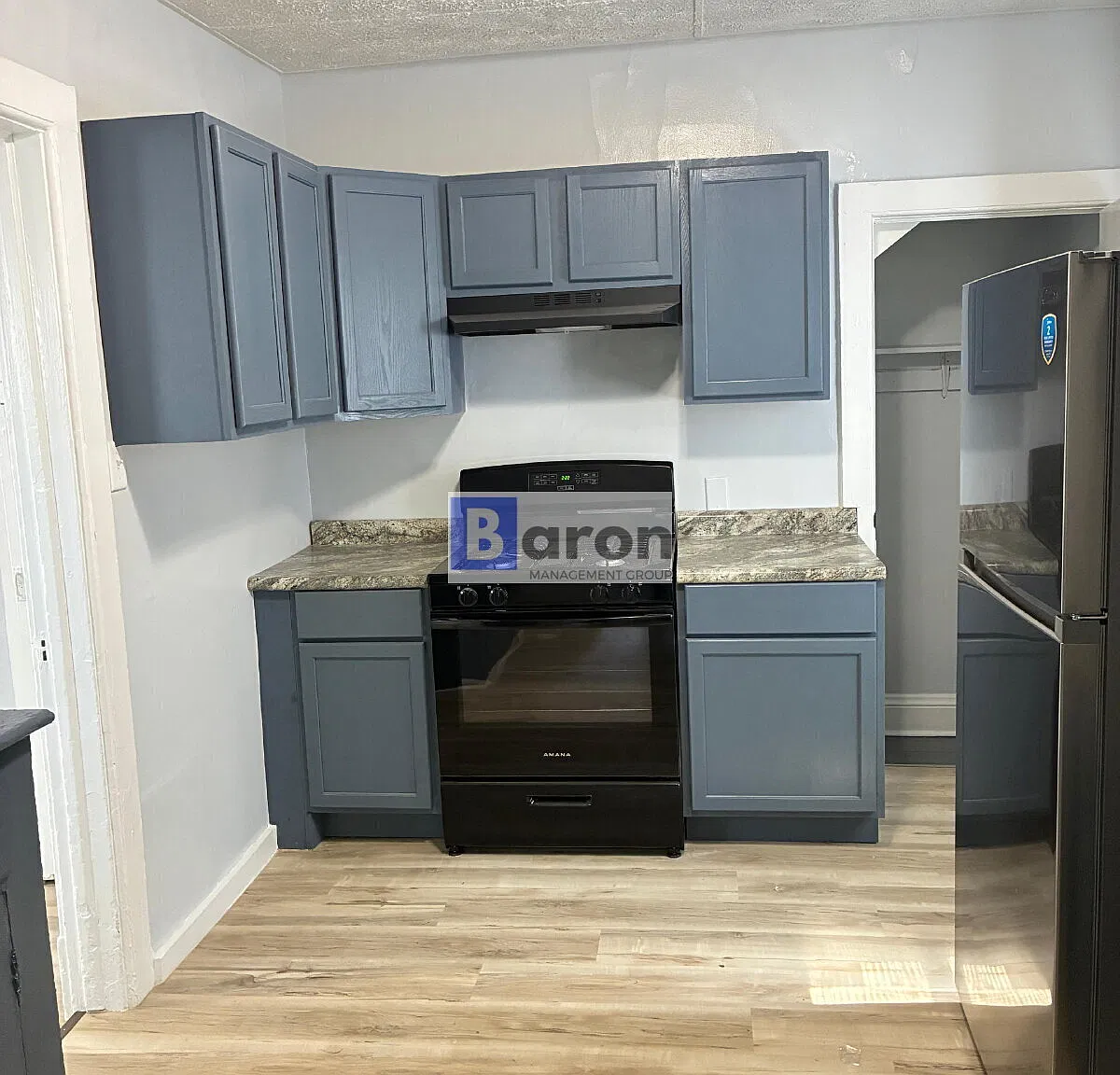Spacious 4-Bedroom at 1411 High St!" — Photo 1