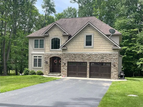 85 Jolly Roger Rd, Du Bois, PA 15801