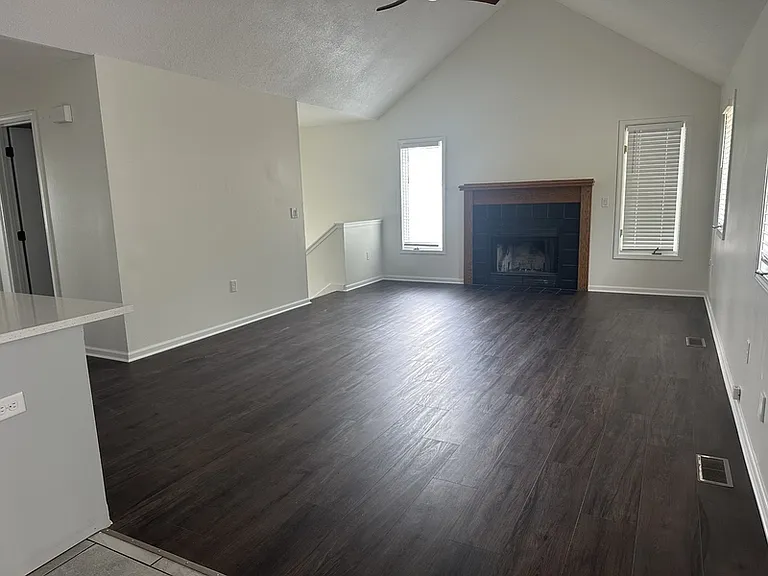 3410 Augusta Dr — Photo 3