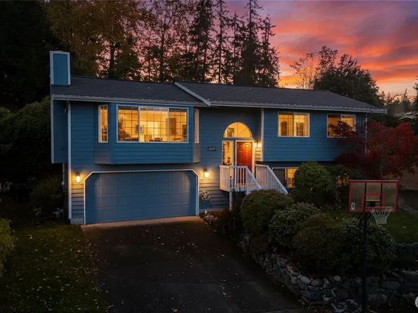 1379 Northwood Court, Bellingham, WA 98226
