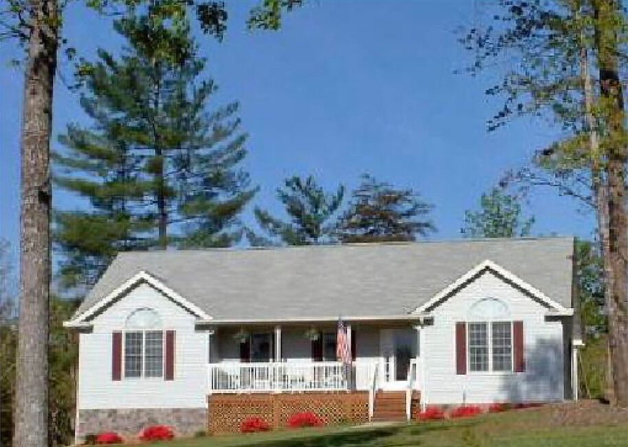 1st image of 200 Oak Garden Dr