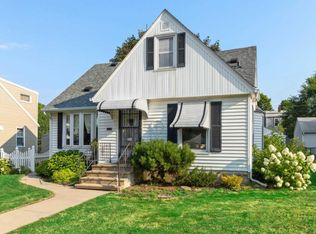 1707 Rose Ave E, Saint Paul, MN 55106