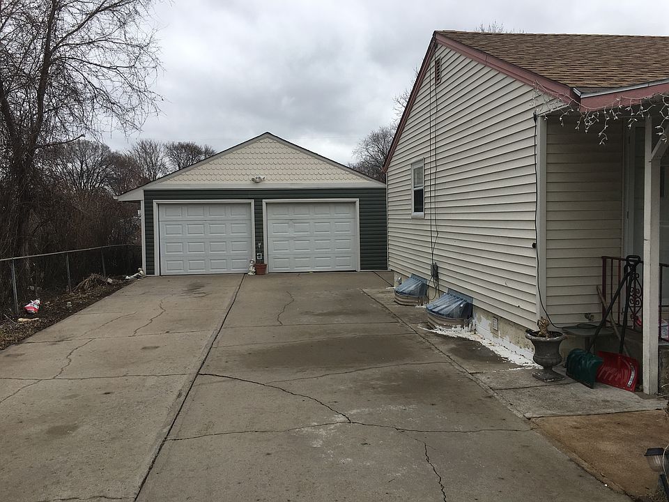 2nd image of 2842 Lexington Ave