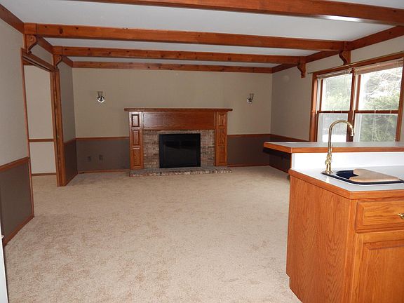 4th image of 1050 Tam O Shanter Dr
