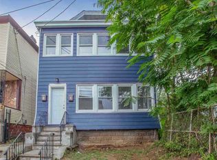 40 Myrtle Ave #2, Jersey City, NJ 07305