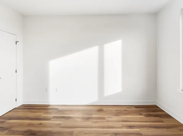 873 Communipaw Avenue image 10 of 19