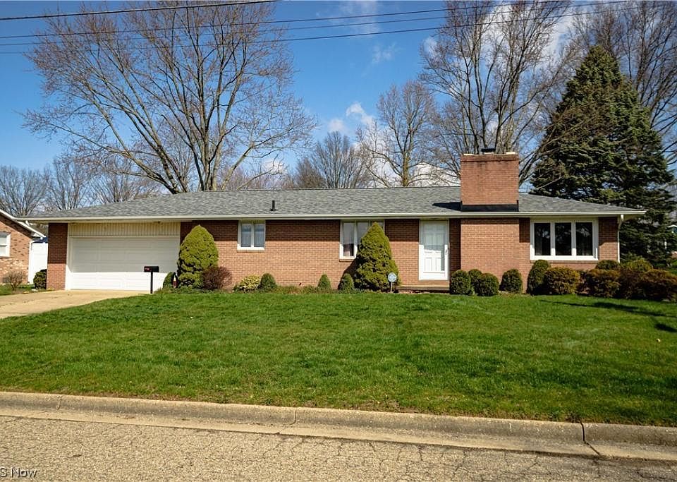 1st image of 236 Lori Ave NE