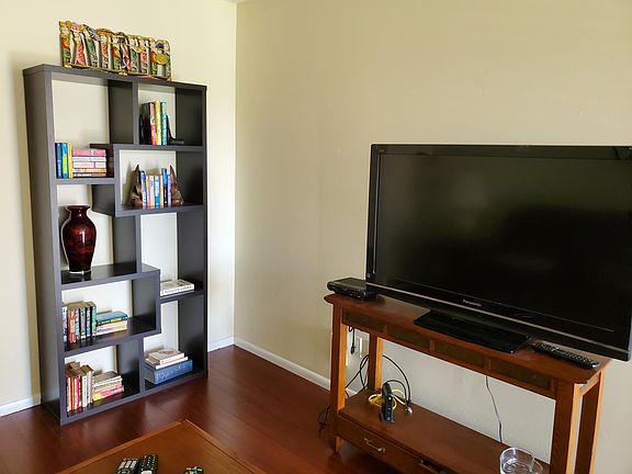 5th image of 104 Royal Oak Dr APT 204
