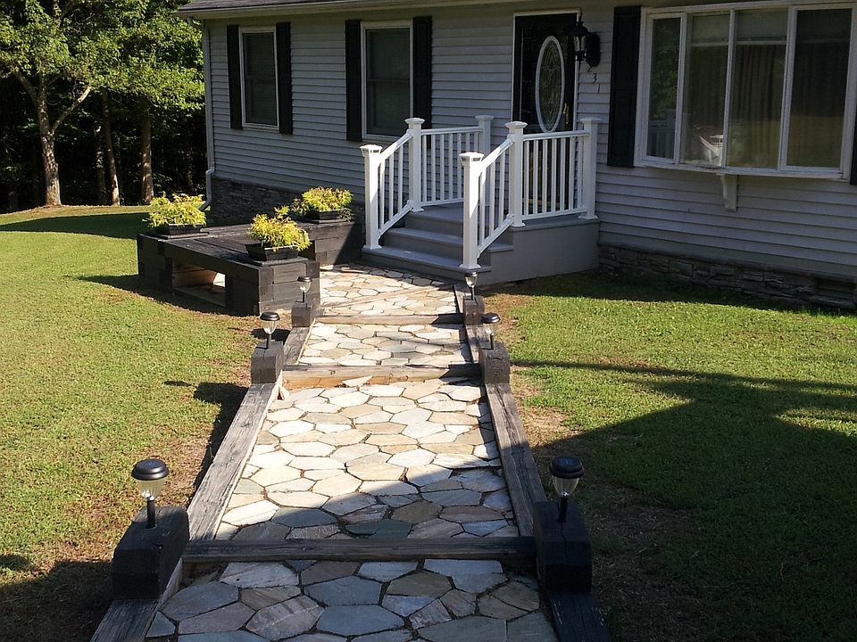 2nd image of 231 Quarry Rd