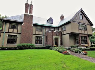 20 Douglas Rd, Rochester, NY 14610