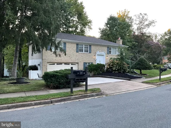 15904 Fairway Dr, Dumfries, VA 22025